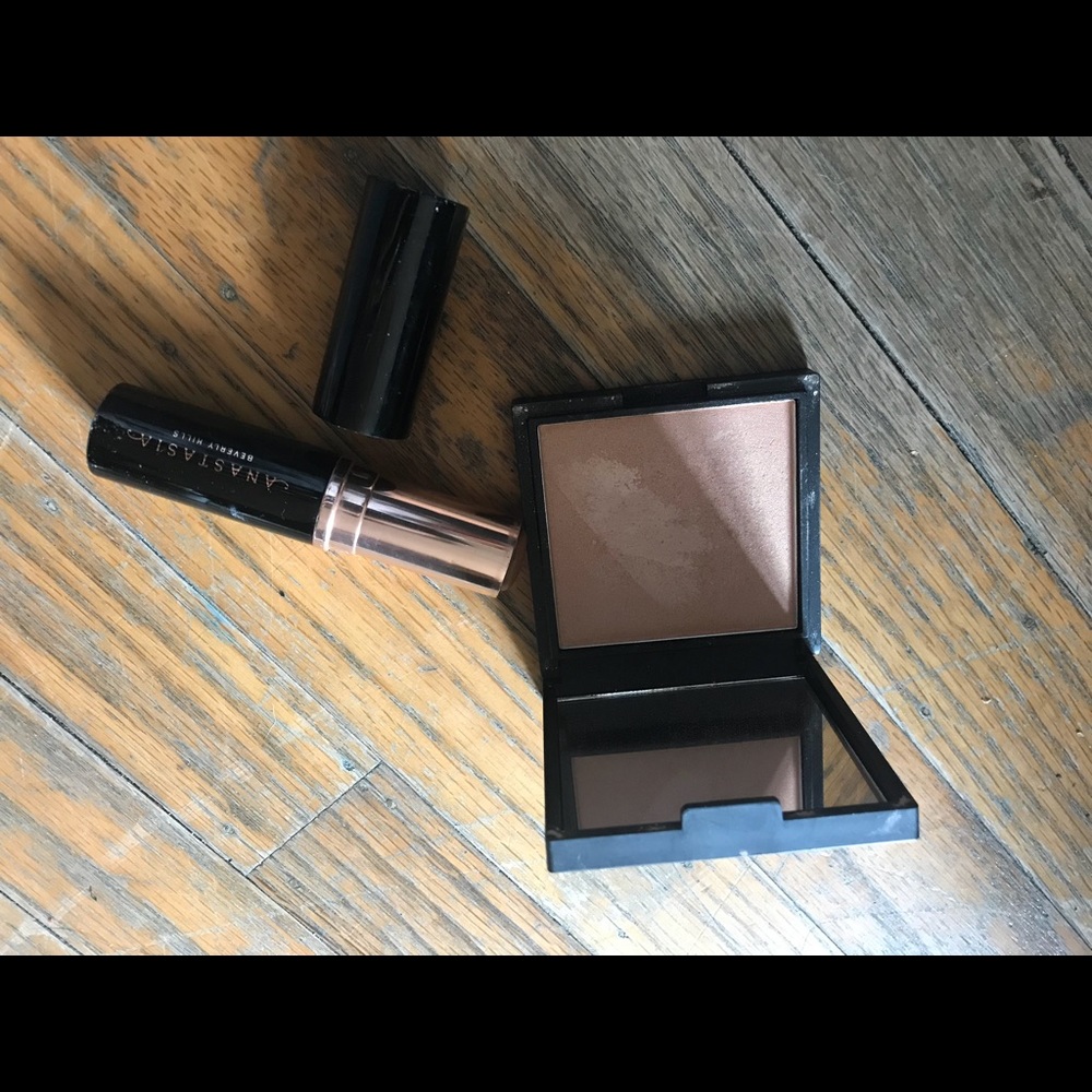 Cargo highlighter and Anastasia foundation stick